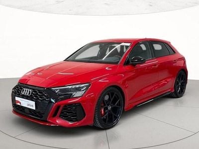 Usata Audi RS3 Sportback Ambiente 400 CV (294 kW) 2023 Rosso tango metallizzato Utilitaria