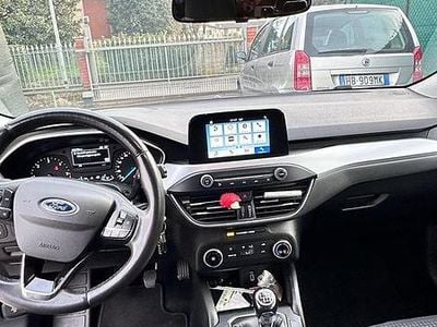 Usata Ford Focus 95 CV (69 kW) 2018 Grigio Berlina