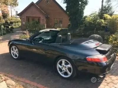 Usata Porsche 911 Carrera 4 Cabriolet 300 CV (220 kW) 1999 Nero Cabrio