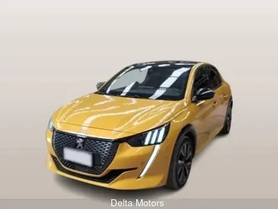 Käytetty Peugeot 208 GT 131 HP (96 kW) 2021 Viistoperä