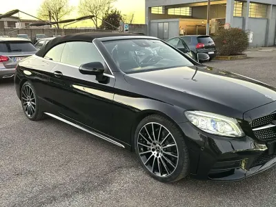 Second-hand Mercedes C220 Premium Plus 194 CP (142 kW) 2019 Negru Cabrio