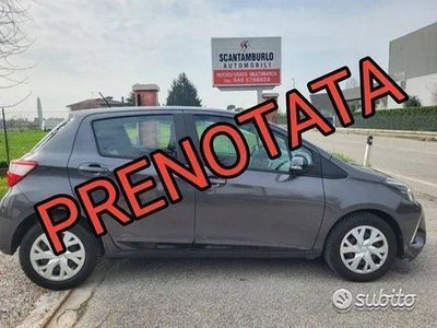 usata Toyota Yaris 1.0 benzina unicoproprietario