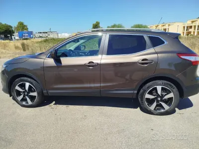 Usata Nissan Qashqai 110 CV (80 kW) 2016 Bluazzurro SUV