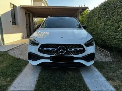Usata Mercedes GLA200 Premium 150 CV (110 kW) 2023 SUV