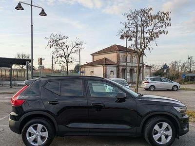 Usata Volvo XC40 Momentum 129 CV (94 kW) 2021 SUV