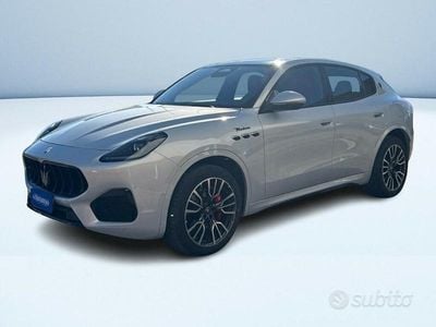 Usata Maserati Grecale 330 CV (242 kW) 2022 Grigio metallizzato SUV