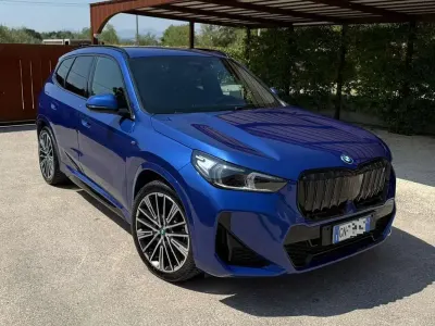 Usata BMW iX1 M Sport 230 kW (313 CV) 2023 Blu/azzurro SUV