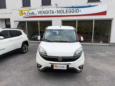 Usata Fiat Doblò Lounge 120 CV (88 kW) 2017 Bianco Monovolume