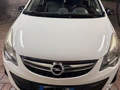 Usata Opel Corsa 95 CV (69 kW) 2013 Utilitaria