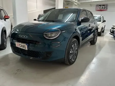 Käytetty Fiat 600 Business 101 HP (74 kW) 2025 Vihreä Katumaasturi
