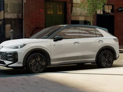 Nuova VW T-Roc R-line 150 CV (110 kW) 2026 Pure white nero SUV