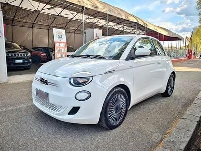 Usata Fiat 500e 86 kW (118 CV) 2021 Bianco Utilitaria