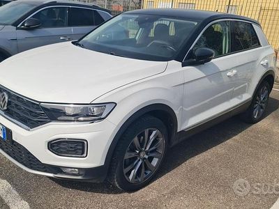 Usata VW T-Roc Advance 115 CV (84 kW) 2019 Bianco SUV