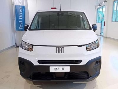 Nuova Fiat Doblò 131 CV (96 kW) 2025 Bianco pastello Monovolume