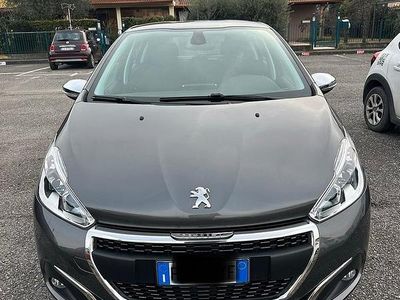Grigio Usata 2019 Peugeot 208 Utilitaria | 9500 € (Buon prezzo)