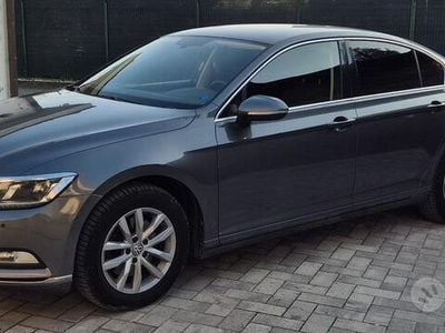 Usata VW Passat Business 180 CV (132 kW) 2016 Grigio Berlina