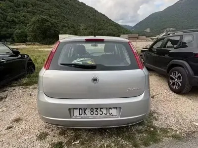 Usata Fiat Grande Punto 90 CV (66 kW) 2006 Grigio Utilitaria