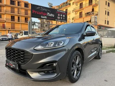 Usata Ford Kuga ST-Line 120 CV (88 kW) 2022 Grigio SUV