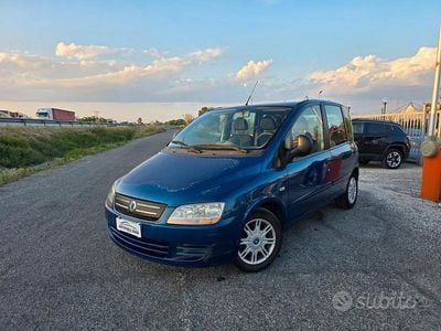 Usata Fiat Multipla Dynamic 120 CV (88 kW) 2005 Blu Monovolume