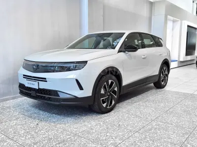 Nuova Opel Grandland X Edition 145 CV (106 kW) 2025 Arktis white (pastello) SUV