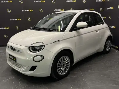 Używany Fiat 500e 42 kW (58 KM) 2023 Biały Hatchback
