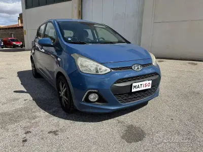 Usata Hyundai i10 67 CV (49 kW) 2014 Blu Utilitaria