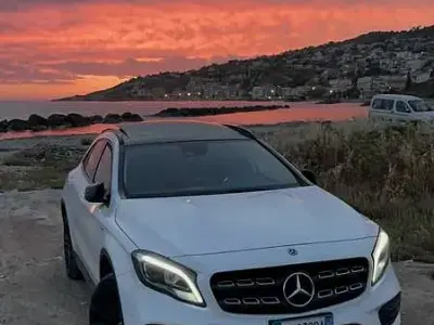 Usata Mercedes GLA200 Night 136 CV (100 kW) 2018 SUV