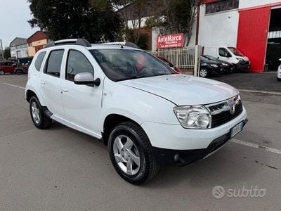 Usata Dacia Duster Lauréate 110 CV (80 kW) 2010 Bianco SUV