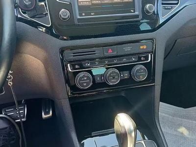 Usata VW Golf Sportsvan 110 CV (80 kW) 2017 Grigio Monovolume