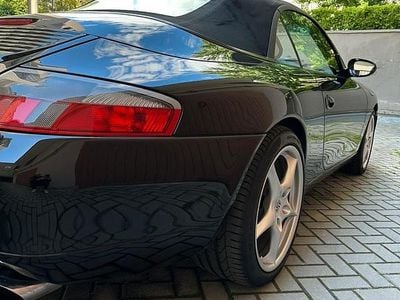 Usata Porsche 911 Carrera 4 Cabriolet 300 CV (220 kW) 2000 Nero Cabrio