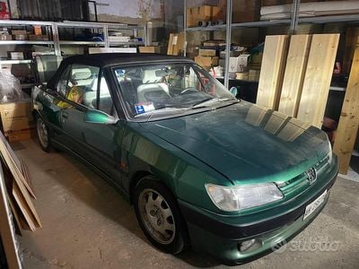 Usata Peugeot 306 Cabriolet Roland Garros 101 CV (74 kW) 1995 Cabrio
