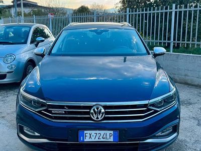 Begagnad VW Passat 190 HK (139 kW) 2019 Blå Kombi