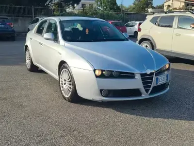 Usata Alfa Romeo 159 Progression 120 CV (88 kW) 2006 Grigio Berlina