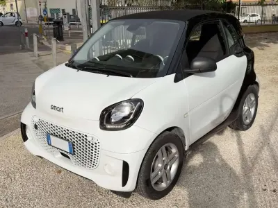 Usata Smart ForTwo Electric Drive 41 kW (56 CV) 2020 Bianco Coupé