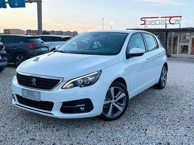 Usata Peugeot 308 Allure 130 CV (95 kW) 2021 Bianco Berlina