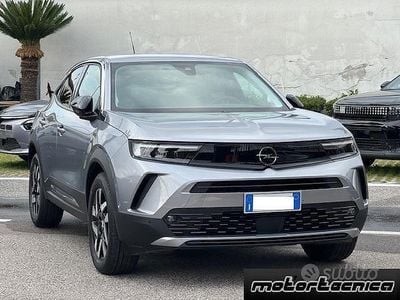 Usata Opel Mokka Edition 130 CV (95 kW) 2023 Grigio SUV