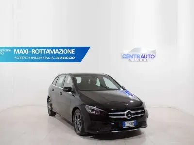 Usata Mercedes B180 Business 116 CV (85 kW) 2019 Nero Monovolume