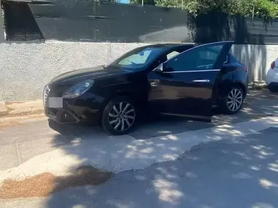 Usata Alfa Romeo Giulietta 140 CV (102 kW) 2012 Nero Utilitaria