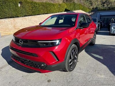 Usata Opel Mokka Elegance 101 CV (74 kW) 2024 Rosso SUV