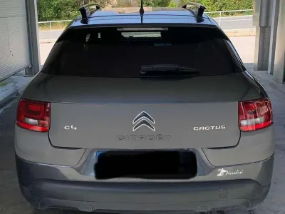 Begagnad Citroën C4 Shine Edition 99 HK (72 kW) 2015 SUV