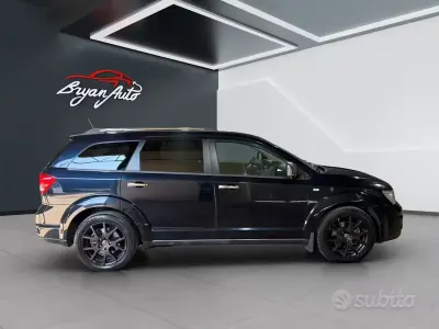 Usado Fiat Freemont Lounge 140 HP (102 kW) 2012 Preto SUV
