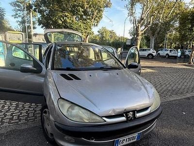 Usata Peugeot 206 75 CV (55 kW) 2003 Utilitaria