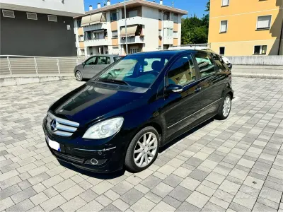 Usata Mercedes B150 95 CV (69 kW) 2008 Nero Monovolume