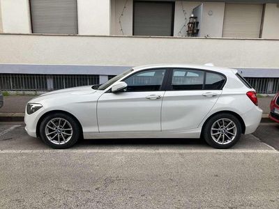 Usata BMW 116 Sport Line 116 CV (85 kW) 2013 Bianco Utilitaria