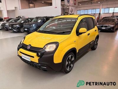 Nuova Fiat Panda Cross Cross 65 CV (47 kW) 2026 Giallo sole pastello Utilitaria