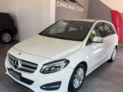 Usata Mercedes B180 109 CV (80 kW) 2014 Bianco Monovolume