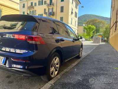 Gebraucht VW Golf VIII 110 PS (80 kW) 2020 Blau Limousine