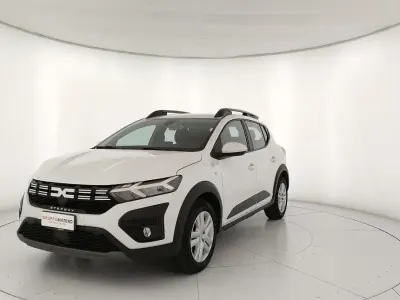 Usata Dacia Sandero Expression 101 CV (74 kW) 2024 Bianco Utilitaria