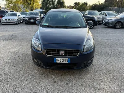 Usata Fiat Croma Dynamic 150 CV (110 kW) 2009 Blu Station wagon