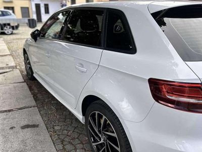 Gebraucht Audi A3 Sport 116 PS (85 kW) 2017 Limousine